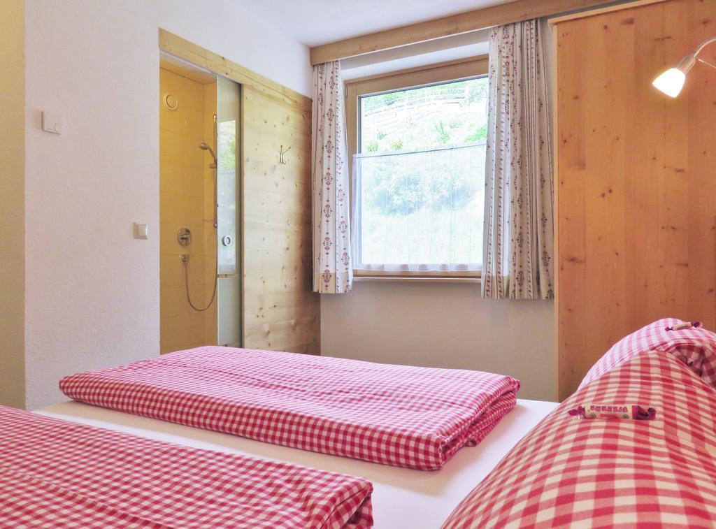 מטרי אין אוסטירול Gaestehaus Zedlacherhof חדר תמונה