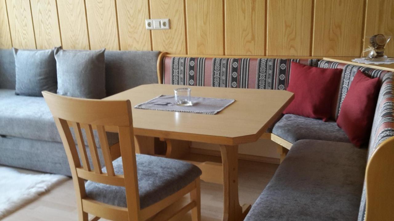 מטרי אין אוסטירול Gaestehaus Zedlacherhof מראה חיצוני תמונה